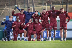 Trabzonspor, �stanbul tak�mlar�ndan 