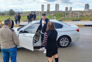 Yolu silahla a�t�ran gen� tutukland�