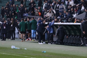 Selçuk İnan'dan görülmemiş protesto