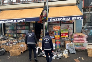 2 ton bozuk g�da �r�ne el konuldu!