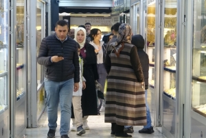 Vatanda�lar kuyumculara ak�n etti!