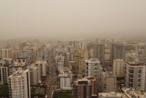 G�r�� mesafesi d��t�, hava k�z�la d�nd�