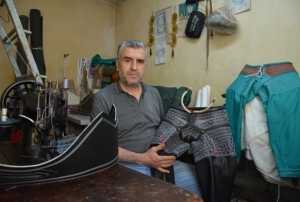 Er meydan�n�n gizli kahraman� zamana direniyor