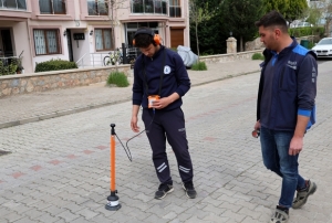 Alt�n de�il, su ka�a�� ar�yorlar