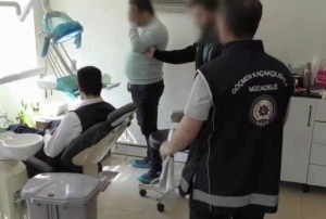 Bursa�da sahte doktor �etesi ��kertildi