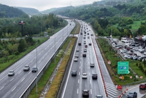 Bolu geçişinde bayram göçü devam edi