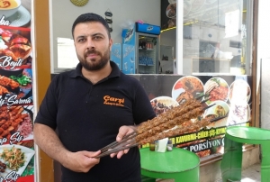 Oruk kebabı sofraların vazgeçilmezi