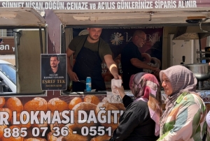Dizide �len karakter i�in lokma d�kt�rd�ler