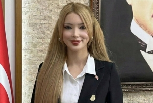 'Barbie Kaymakam' vali yard�mc�s� oldu