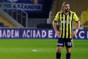 Caner Erkin, futbol kariyerini noktaladı