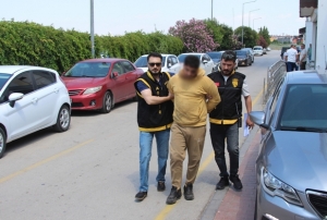 �ntikam i�in geldi�i i� yerinde poli