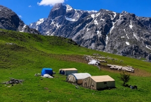 Zorlu yayla �artlar�nda tescilli lezzet �retiliyor