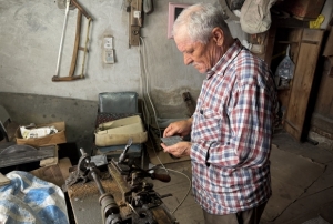 50 yıldır manda boynuzundan tarak ya