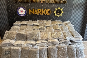 376 kilo uyuşturucu ele geçirildi