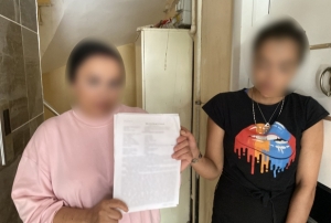 Tatil i�in gittikleri pansiyonda kabusu ya�ad�lar
