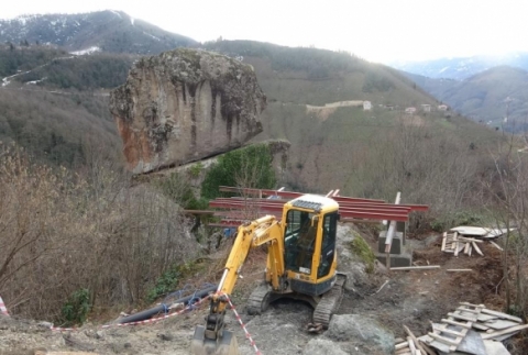 Efsaneyi duyan geliyor