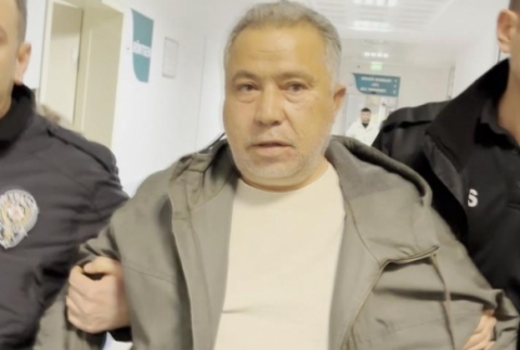 2 ki�iyi �ld�rd�, 