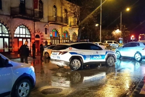 Hesap tart��mas� sonras� l�ks restorana silahl� sald�r�