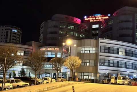 Baba, o�lunu t�fekle �ld�rd�