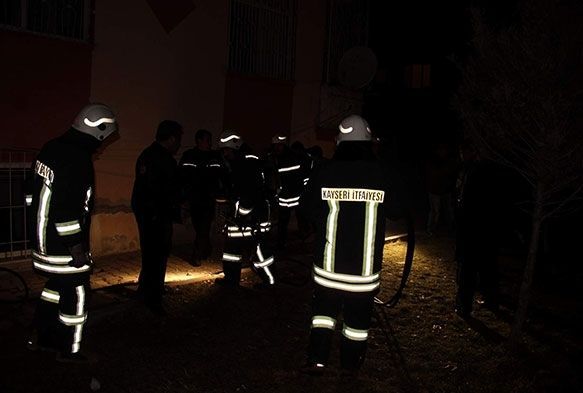ki Suriyeli Ailenin Kald Evde Yangn kt