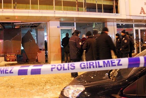 Buzdolab tp bomba gibi patlad: 1 l