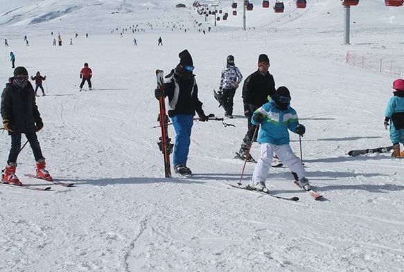 Yaryl tatilinde talep beklenenin altnda kald