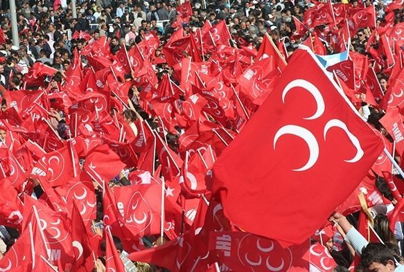 MHPde kurultay sreci durdu
