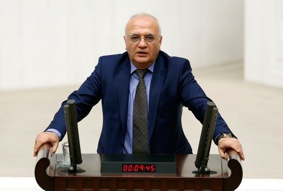 Elita, Ak Parti Grup Bakanvekili Oldu