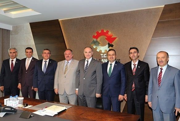 Kayseri OSB yönetimi, Bakan Faruk Özlü’yü ziyaret etti