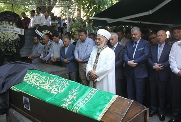 Büyüknalbant ailesinin acı günü