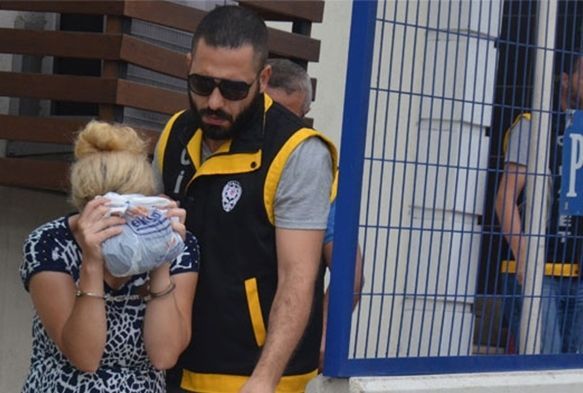 Kocasını Kıskandı Yanlışlıkla Başkasını Öldürdü