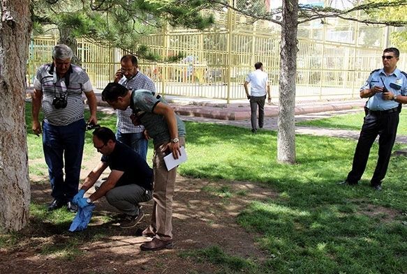 4 Aylık Cenini Parka Gömdüler