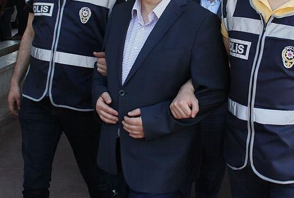 FETÖ/PDY soruşturması kapsamında 55 belediye personeli adliyeye çıkarı
