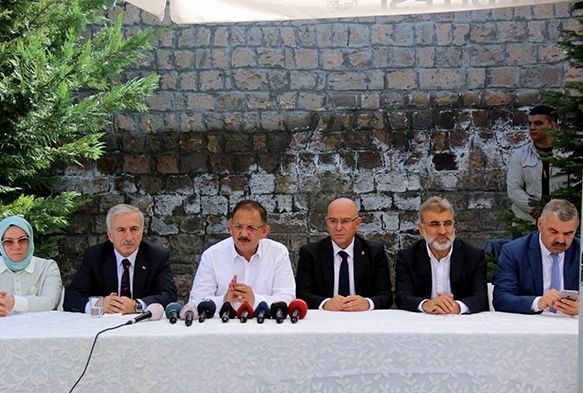 Çevre ve Şehircilik Bakanı Özhaseki'den üçüz kardeş benzetmesi: