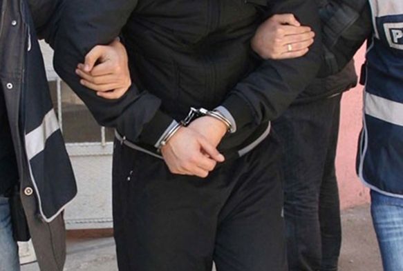 Jandarma gökte ararken yerde buldu