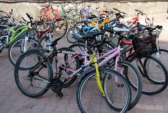 Polis alnt bisikletleri yakalad