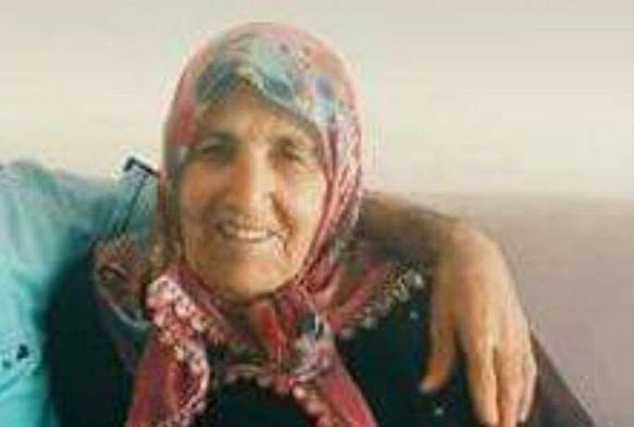  85 yandaki kadn torunlar tarafndan baklanarak ldrld