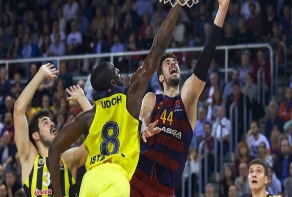 Fenerbahe, dnya devini dize getirdi