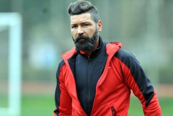 Hakan Kutlu görevine devam ediyor