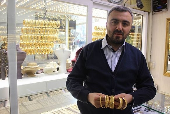 Sarraflar altının geleceğinden umutlu