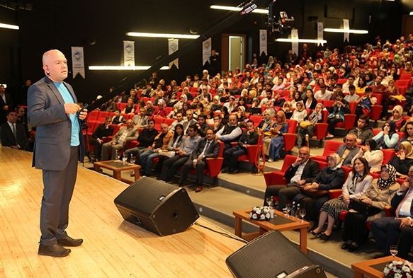 Talha Uğurluel Talas’da ‘Osmanlı’da Eğitim’i anlatacak