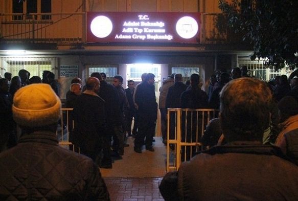 Adana'da Yurt müdürü ile birlikte 6 kişi gözaltına alındı