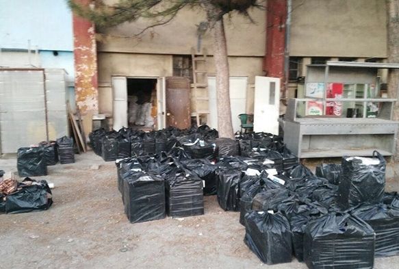 Ev Eyalarnn Arasna 58 Bin Paket Kaak Sigara Gizlediler
