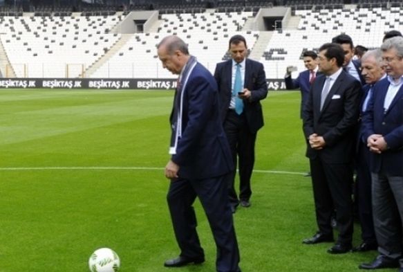 Yldzlar Karmas terre tepki iin sahaya kacak