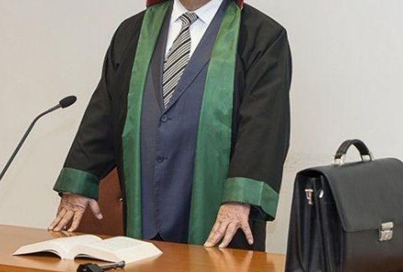 Avukat mvekkilleri yerine FET'y savundu