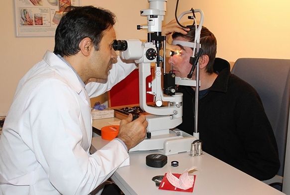 Kış aylarında da güneş gözlüğü kullanılmalı