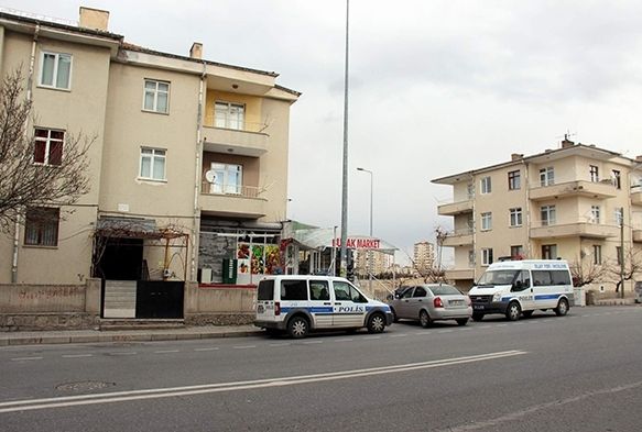 2 çocuk babası şahıs kemerle kendini astı