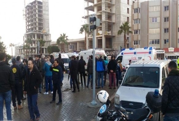 zmir'de patlama: 2 ehit, 5 yaral