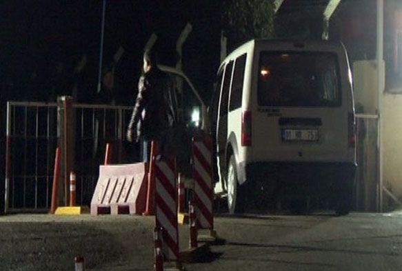 Adana'da cezaevi ocuk kouunda yangn kt