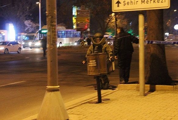  Bomba imha uzmann grdler, grnt ekmeye kotular